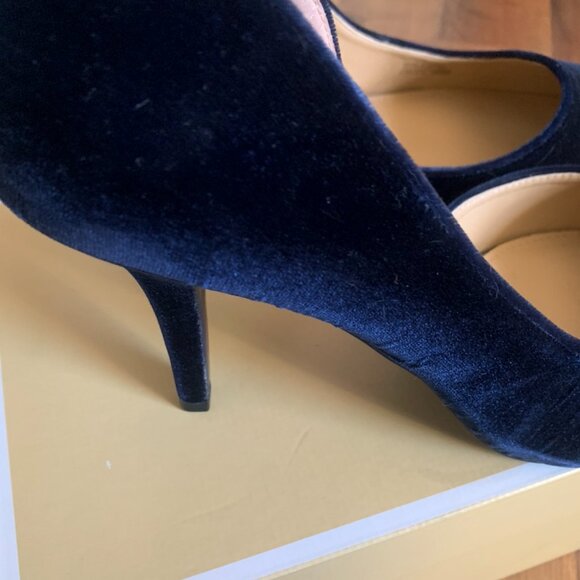 🆕 MK Blue Velvet D'Orsay Heels - Picture 5 of 14